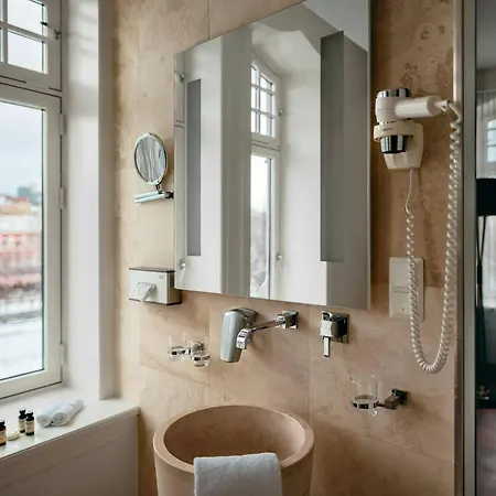 Appartement City Centre Apartments *
